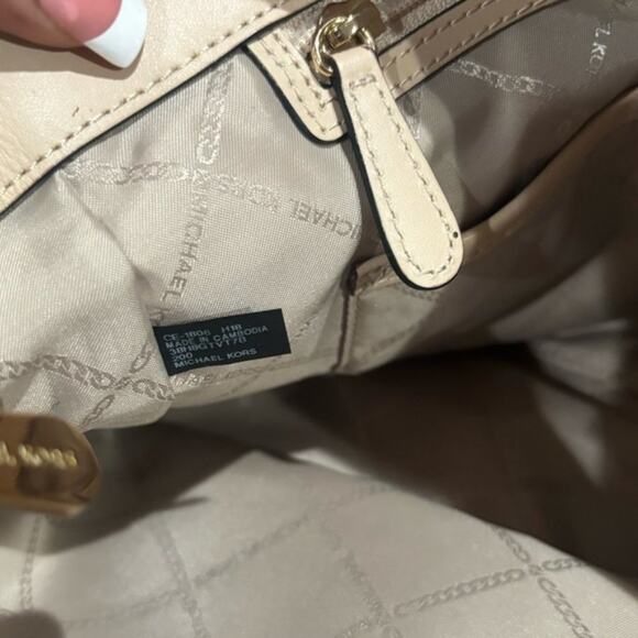 MICHAEL KORS Women's Brown Monogram Medium Jet Set Zip Top Tote Authentic - Picture 8 of 10